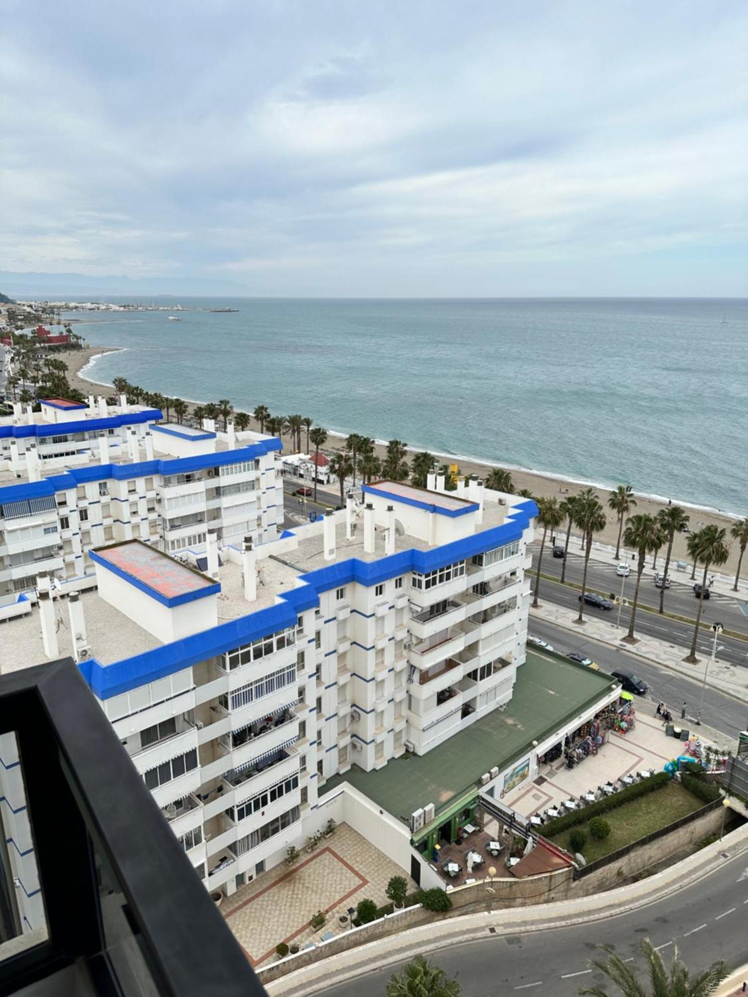 Апартаменты Aloha Playa Sol Y Mar Бенальмадена Экстерьер фото